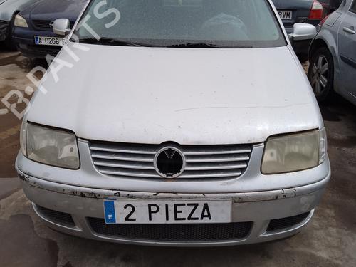 Right headlight VW POLO (6N2)  | BP26469237C29 