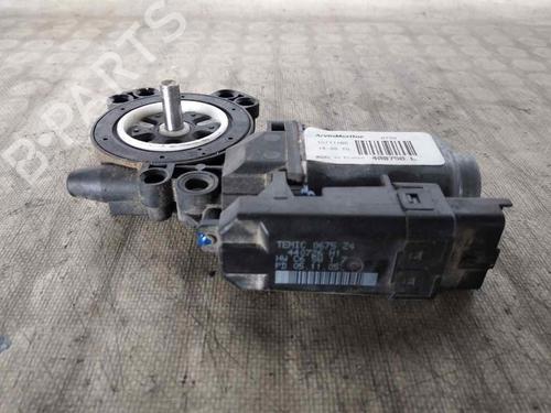 Right rear window motor RENAULT GRAND SCÉNIC II (JM0/1_) 1.6 | BP26473573E22 