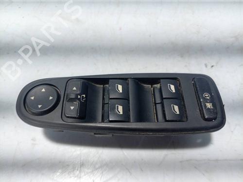 Venstre fortil elrude kontakt Venstre fortil elrude kontakt CITROËN C4 Picasso I MPV (UD_) [2006-2015] 39751128 39751128