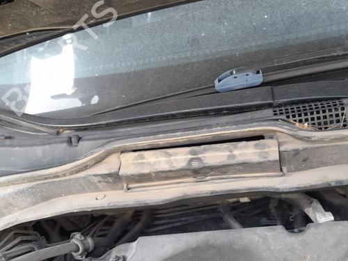 Used Front windshield wiper arm Front windshield wiper arm HONDA CR-V III (RE_) 2.2 i-CTDi 4WD (RE6) (140 hp) 33851797 33851797