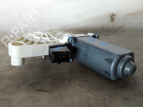 Right front window motor MERCEDES-BENZ A-CLASS (W169) A 180 CDI (169.007, 169.307) | BP26477104E20 
