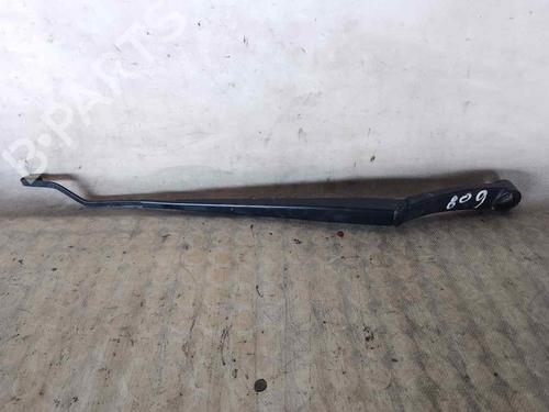 Used Front windshield wiper arm HYUNDAI ix35 (LM, EL, ELH) [2009-2016]  26472800