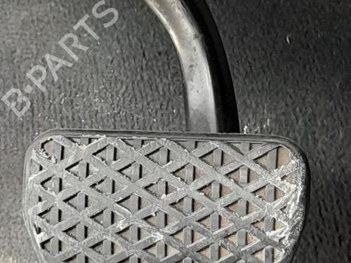 Used Break pedal BMW 1 (E87) 118 d (143 hp) 33052533