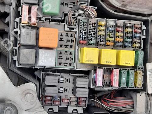 Used Fuse box Fuse box OPEL COMBO Box Body/MPV 1.7 DTI 16V (75 hp) 33884931 33884931
