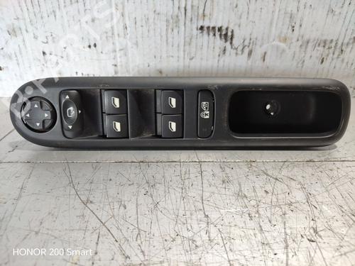 Used Left front window switch Left front window switch PEUGEOT 3008 I MPV (0U_) 1.6 HDi (109 hp) 36018948 36018948