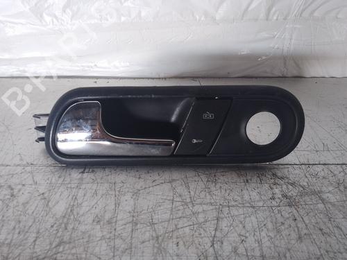 Used Front left interior door handle Front left interior door handle 37200133 37200133