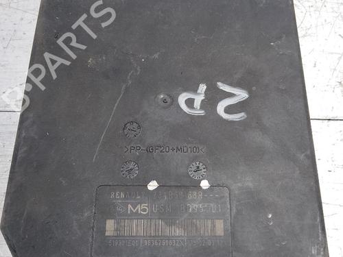Fuse box RENAULT MEGANE III Hatchback (BZ0/1_, B3_) | BP33042541E1 - Image 2