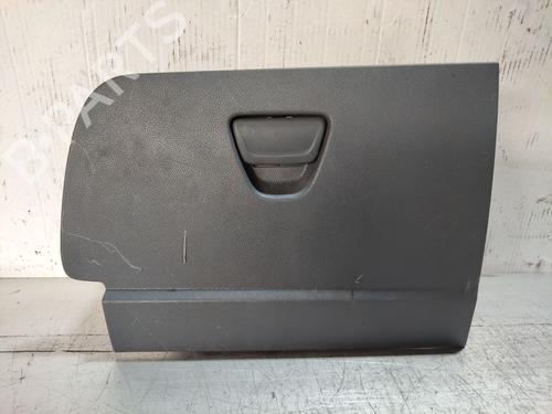 Used Glove box Glove box 32172292 32172292