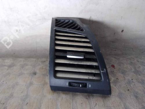 Used Air vent BMW 1 (E87) 118 d (143 hp) 26468636
