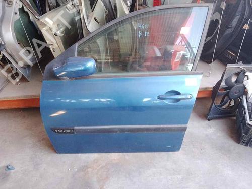Used Left front door RENAULT MEGANE II Saloon (LM0/1_) [2003-2025]  26481262