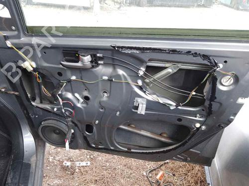 Vindusheismekanisme høyre foran SUZUKI SWIFT III (MZ, EZ) 1.3 (RS413, ZC11S) (92 hp) 28453267