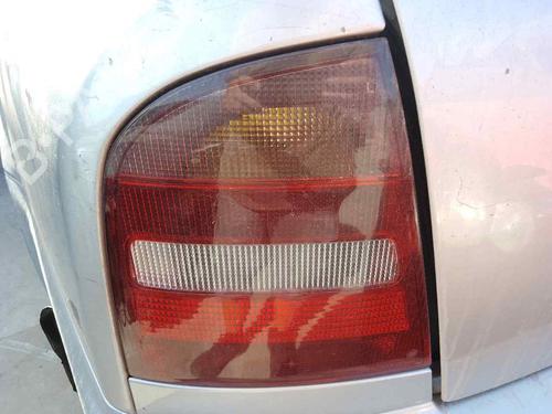Venstre Baklys SKODA OCTAVIA I (1U2) 1.9 TDI (90 hp) 28454304