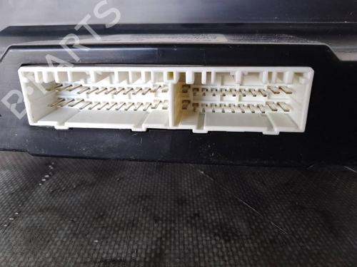 Climate control KIA SORENTO I (JC) 2.5 CRDi 4WD | BP26482137I5 