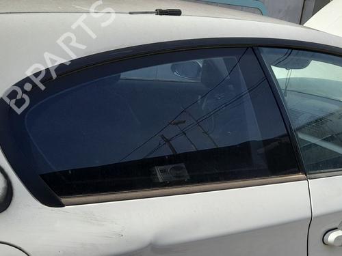 Panel rude bagtil højre Panel rude bagtil højre BMW 1 (E87) 118 d (143 hp) 33048996 33048996