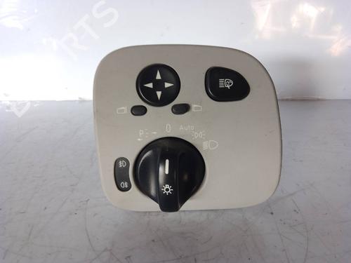 Used Headlight switch Headlight switch MERCEDES-BENZ C-CLASS Coupe (CL203) C 180 Kompressor (203.746) (143 hp) 28457402 28457402