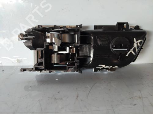 Højre bagtil invendig håndtag Højre bagtil invendig håndtag LAND ROVER RANGE ROVER SPORT I (L320) 3.0 D 4x4 (245 hp) 28466385 28466385