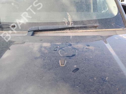 Used Front windshield wiper arm LAND ROVER RANGE ROVER SPORT I (L320) 3.0 D 4x4 (245 hp) 28466374