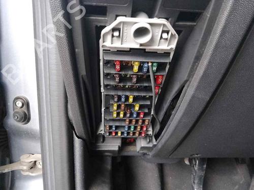 Sikringsdåse OPEL MERIVA A MPV (X03) 1.7 DTI (E75) (75 hp) 28457912