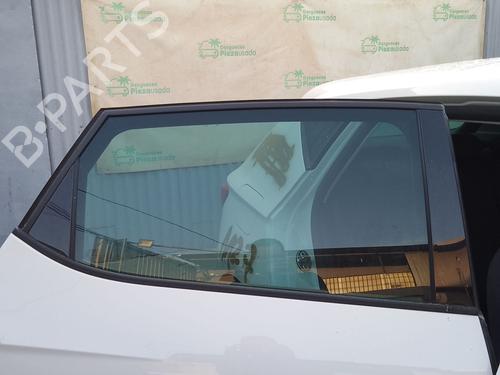 Used Rear right door window Rear right door window 38265637 38265637