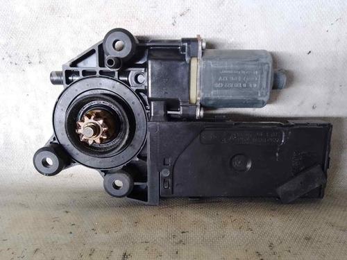 Left front window motor RENAULT MEGANE III Hatchback (BZ0/1_, B3_) 1.5 dCi | BP29428796E21 