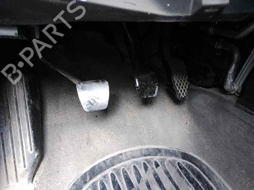 Used Clutch pedal MG MG ZT 2.0 CDTi (131 hp) 28458657