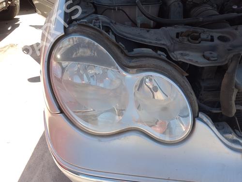 Used Right headlight Right headlight MERCEDES-BENZ C-CLASS (W203) [2000-2007] 36073240 36073240