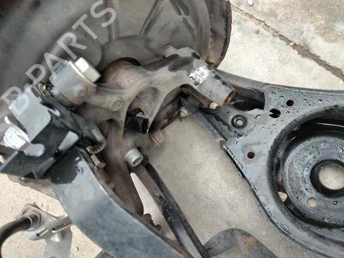 Fusee rechts achter VW GOLF PLUS V (5M1, 521) [2004-2013]  31586666