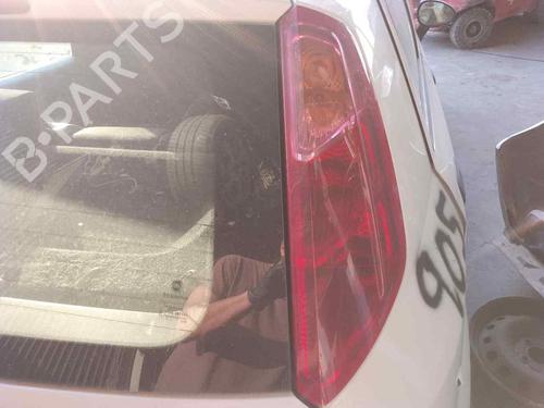 Used Right taillight FIAT PUNTO EVO (199_) 1.3 D Multijet (199AXC1A, 199BXC1A, 199AXT1A, 199BXT1A) (75 hp) 28469182