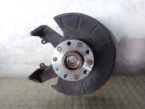 Used Left front steering knuckle VW GOLF VI (5K1) 1.6 TDI (90 hp) 26482536