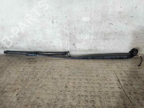 Used Front windshield wiper arm CITROËN C4 CACTUS 1.6 BlueHDi 100 (99 hp) 29185587