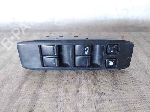 Used Left front window switch NISSAN PRIMERA (P12) [2002-2025]  26474535