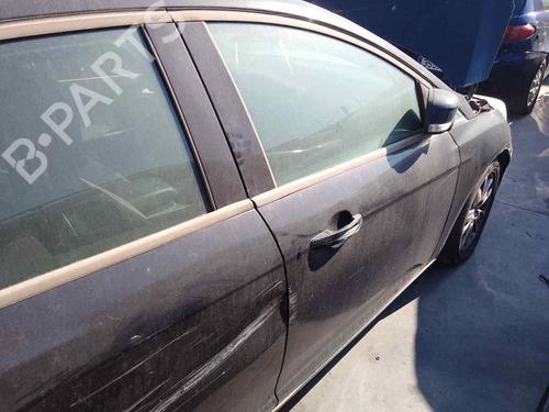 Used Right front door FORD FOCUS III 1.6 TDCi (95 hp) 28462054