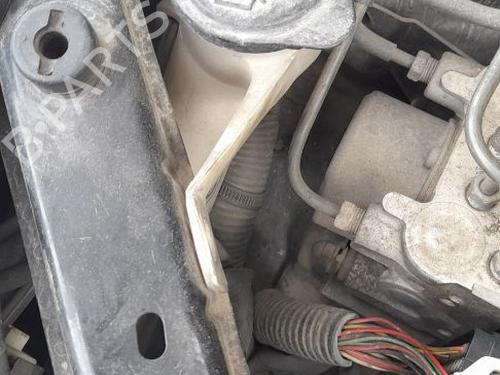 Used Windscreen washer tank Windscreen washer tank TOYOTA RAV 4 II (_A2_) [2000-2005] 33619722 33619722