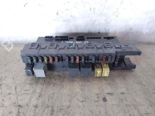 Used Fuse box MERCEDES-BENZ E-CLASS (W211) E 270 CDI (211.016) (177 hp) 27276549