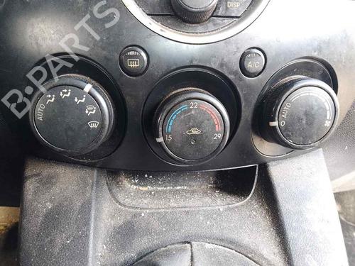 Commande Chauffage MAZDA 2 (DE_, DH_) 1.4 MZR-CD (68 hp) 28465211