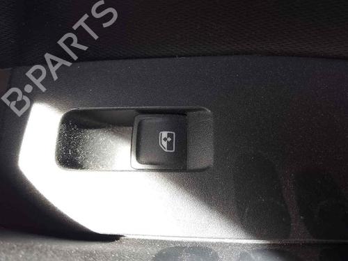 Used Right rear window switch SEAT TOLEDO IV (KG3) 1.0 TSI (110 hp) 28467430