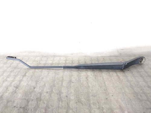 Used Front windshield wiper arm NISSAN MICRA III (K12) [2002-2011]  26467229