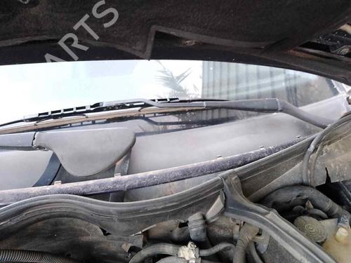 Used Front windshield wiper arm MERCEDES-BENZ C-CLASS (W203) [2000-2007]  28453175