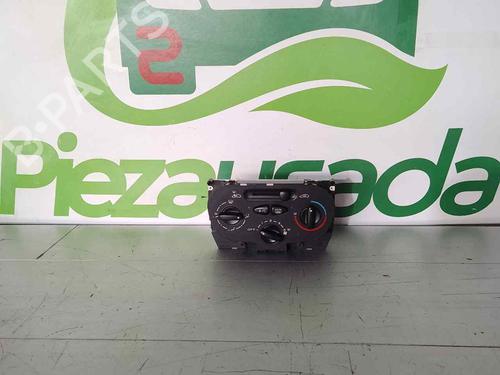 Commande Chauffage PEUGEOT 206+ (2L_, 2M_) 1.1 (60 hp) 31068170