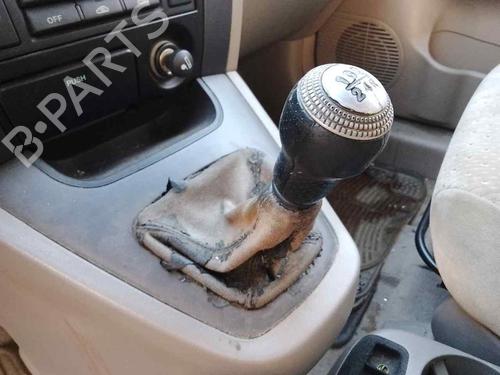 Used Gear lever HYUNDAI TUCSON (JM) 2.0 All-wheel Drive (141 hp) 28456000