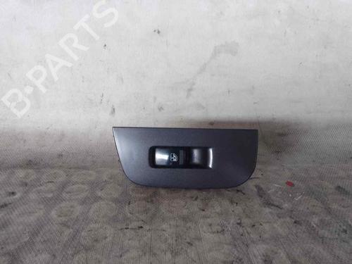 Used Left rear window switch HYUNDAI TERRACAN (HP) [2001-2008]  26467511