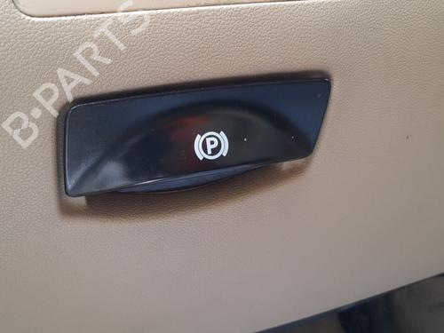 BP32707671I18 main image