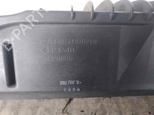 Used Air filter box MERCEDES-BENZ E-CLASS (W211) E 270 CDI (211.016) (177 hp) 26482648
