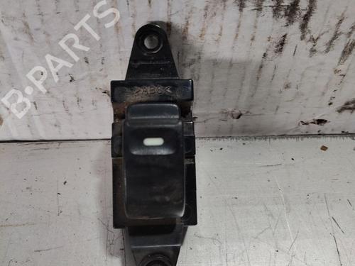 Højre bagtil elrude kontakt Højre bagtil elrude kontakt MITSUBISHI L200 / TRITON (KA_T, KB_T) 2.5 DI-D 4WD (KB4T) (167 hp) 36361200 36361200