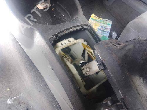 Used Gear lever DAEWOO NUBIRA (J100) 1.6 16V (106 hp) 28460443