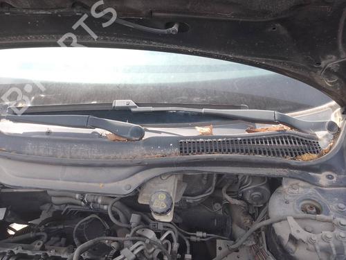 Used Front windshield wiper arm Front windshield wiper arm VOLVO C30 (533) D5 (180 hp) 39690584 39690584