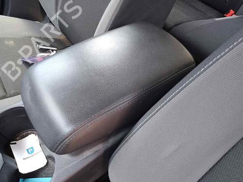 Used Armrest / Center console FORD FOCUS III 1.6 TDCi (95 hp) 28462079