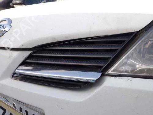 Used Grille NISSAN PRIMERA (P12) [2002-2025]  28454704
