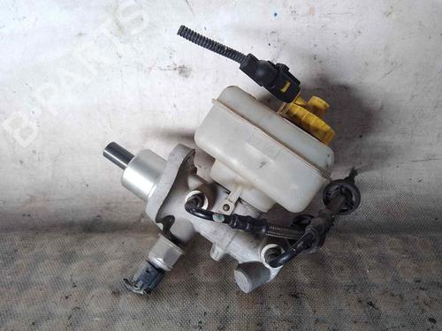 Used Brake master cylinder VW GOLF IV (1J1) [1997-2008]  26471510