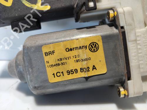 Rudehejsemotor forskærm højre Rudehejsemotor forskærm højre 39450461 39450461